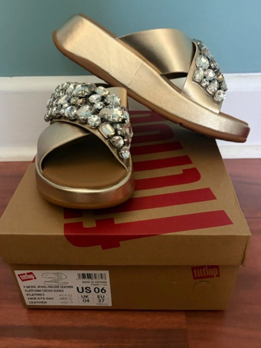 FitFlop F-Mode Jewel Deluxe Leather Cross Slides Platino Women’s US 6 / EU 37
